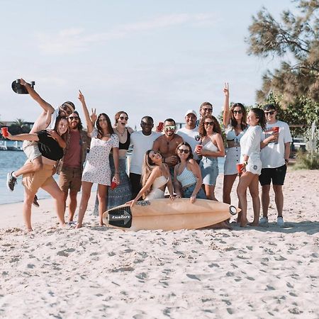 Budds In Surfers Backpackers Gold Coast Esterno foto