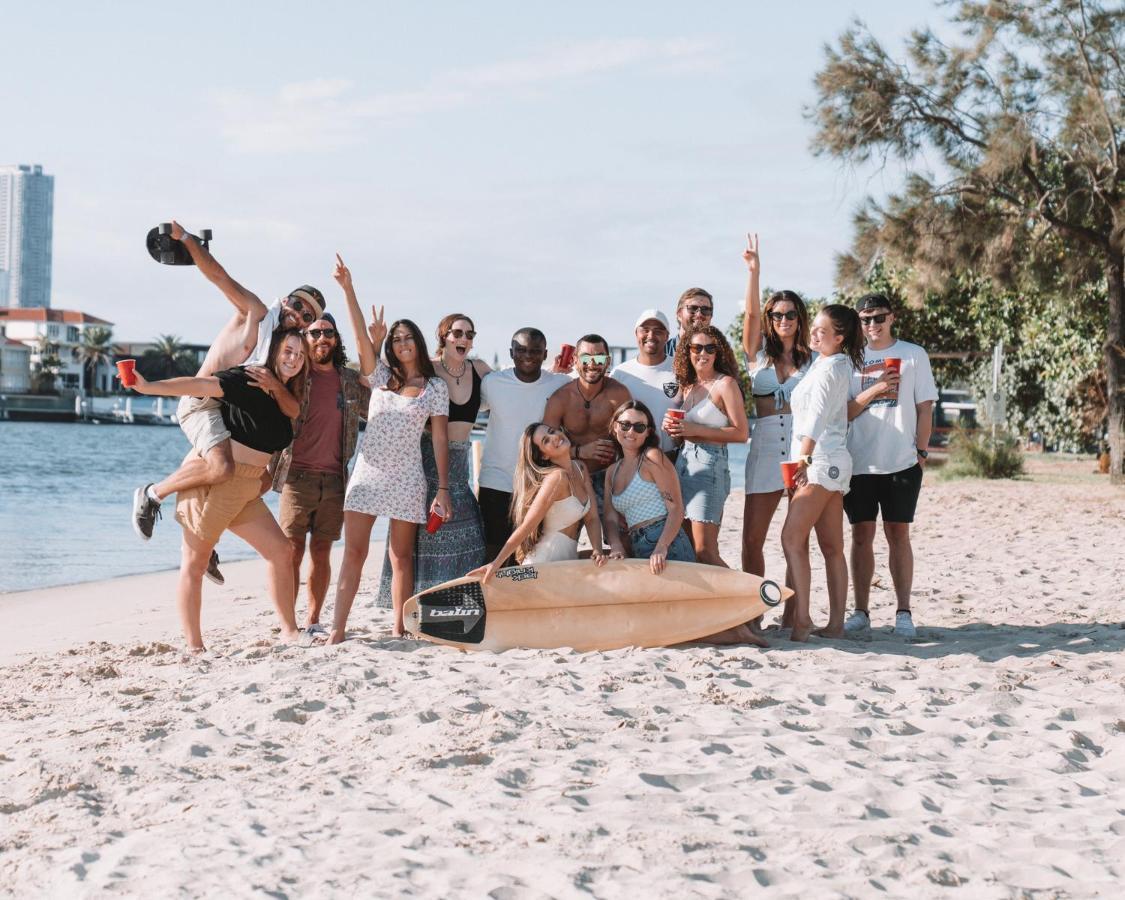 Budds In Surfers Backpackers Gold Coast Esterno foto