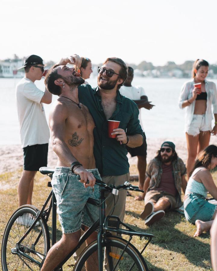 Budds In Surfers Backpackers Gold Coast Esterno foto